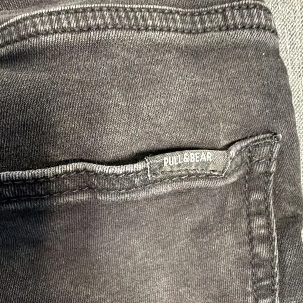 Pull-bear Men's Black Shorts